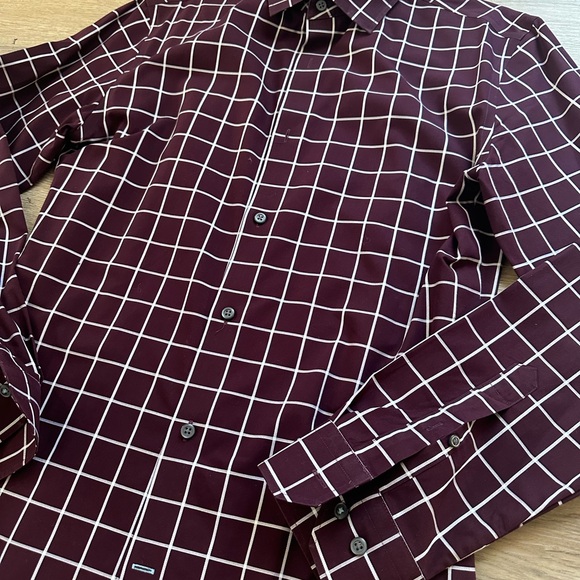 Men’s Large slim fit button down - Picture 3 of 6